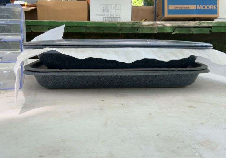 Broiler pans