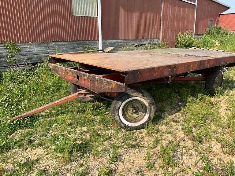 Flat top wagon with gear