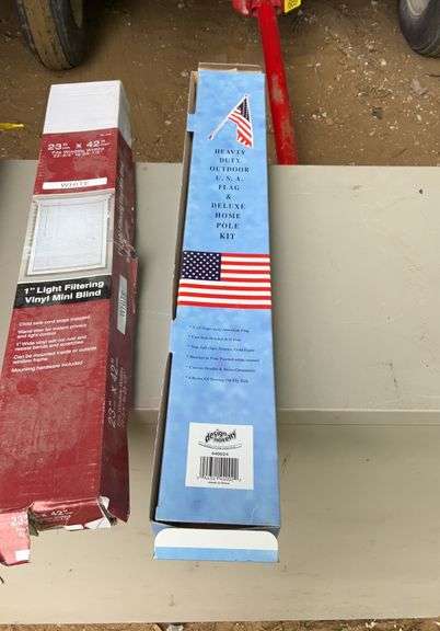 American flag, 32 x 24 window blinds, and extra arm grabber