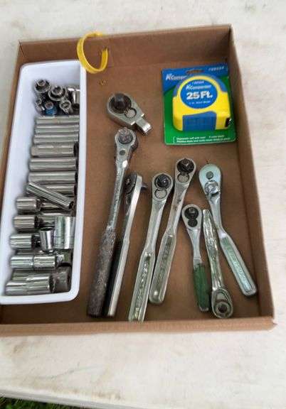 Flat of 3/8 sockets & ratchets