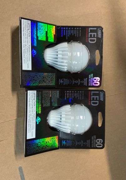 5 boxes of 60 watt replacement LED lightbulbs