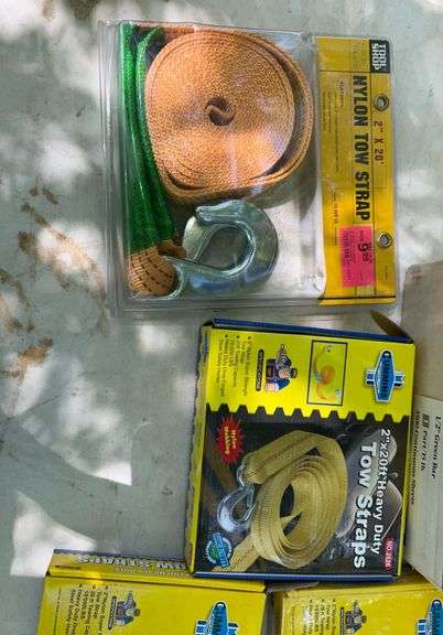 Box of tow straps & misc