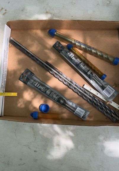 Flat of hammer drill bits