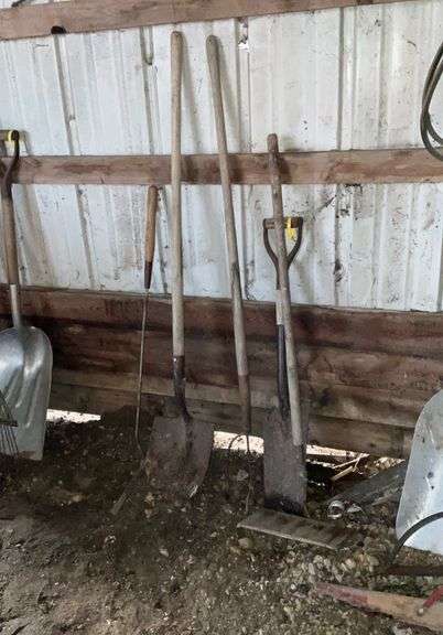 Asst of garden tools