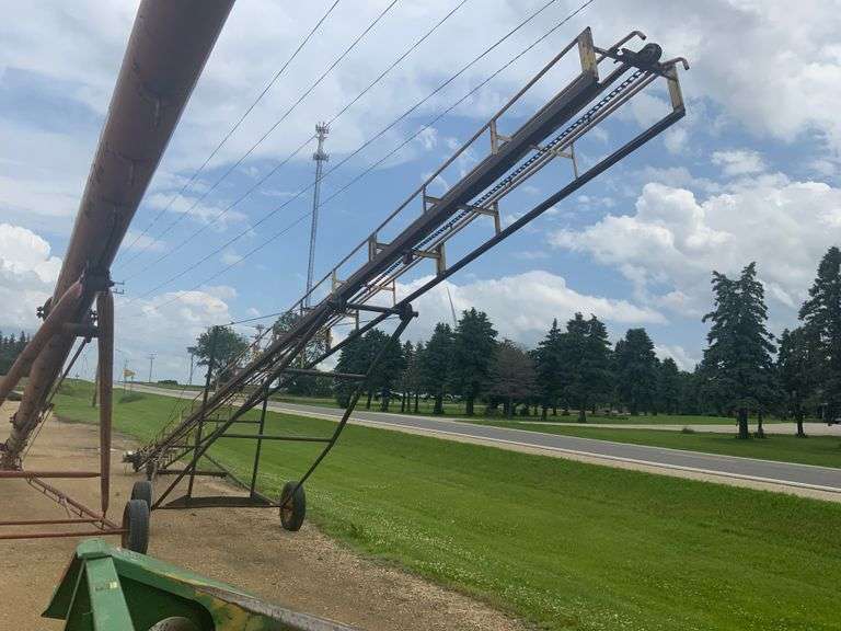 New Holland Electric Bale Elevator 48'