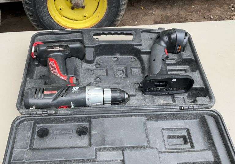 Craftsman drill driver  & flashlight, no battery