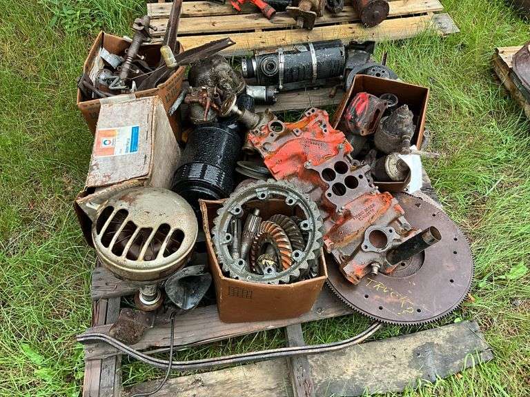 Assorted Automotive Parts, Differential Parts, Heater Core, GM V8 Manifold