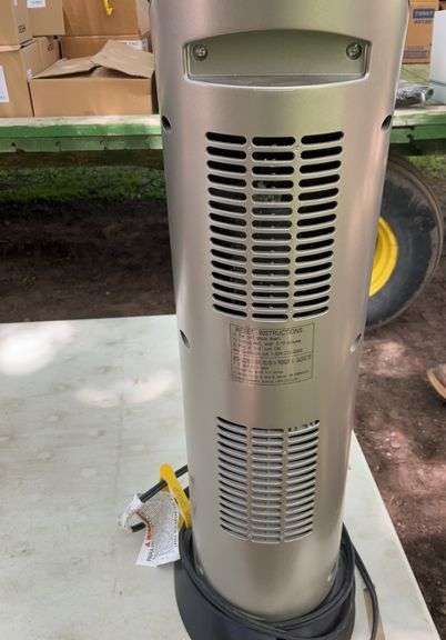 Ceramic heater