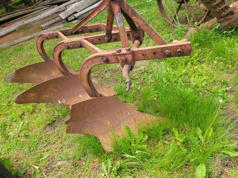 Ferguson  3x14" 3Pt Plow