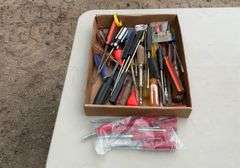 Flat of screw drivers