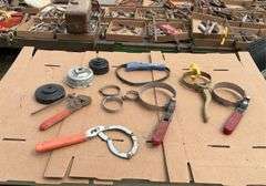 Flat of oil filter wrenches