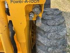 Gehl Model 5240 Skid Loader, 1047 2nd Owner Hours, E Series, Power-A-Tach, 