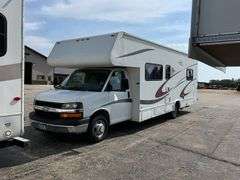 ***2006 Chev Express Motorhome, GM Chassis, 32ft; 