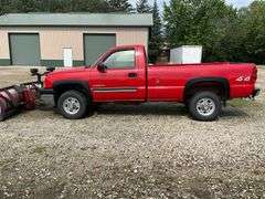 2003 Chevorlet 2500 Pickup,6.0 V8 150,945 One Owner Miles, Sells With 8’ 2”