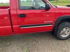 2003 Chevorlet 2500 Pickup,6.0 V8 150,945 One Owner Miles, Sells With 8’ 2”