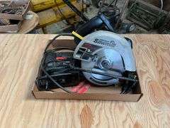 Craftsman 7 1/4" circular saw & Black & decker jig