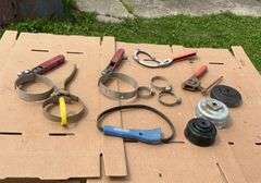 Flat of oil filter wrenches