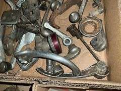 Door handles, window cranks, other Accessories for vintage cars