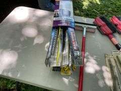 Ice scrapers & windshield wiper blades