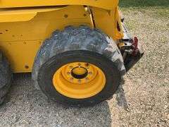 Gehl Model 5240 Skid Loader, 1047 2nd Owner Hours, E Series, Power-A-Tach, 