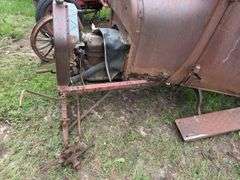 Ford model T Frame, Engine and driveline with body tub and extra fenders(Bo