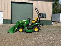 John Deere 1025 R Tractor, 150 One Owner Hrs, MFD,Diesel,60” Auto Connect D