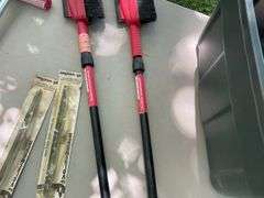 Ice scrapers & windshield wiper blades