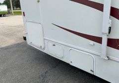 ***2006 Chev Express Motorhome, GM Chassis, 32ft; 