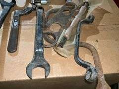 Automotive Wrenches for Vintage Automobiles