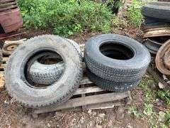 (2) Firestone 245/75/16 tires (good tread);(2) 225/75/15 tires