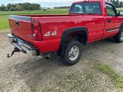 2003 Chevorlet 2500 Pickup,6.0 V8 150,945 One Owner Miles, Sells With 8’ 2”