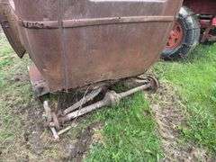 Ford model T Frame, Engine and driveline with body tub and extra fenders(Bo