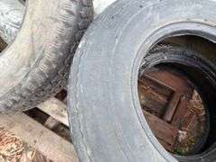 (2) Firestone 245/75/16 tires (good tread);(2) 225/75/15 tires