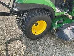 John Deere 1025 R Tractor, 150 One Owner Hrs, MFD,Diesel,60” Auto Connect D