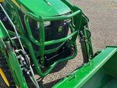 John Deere 1025 R Tractor, 150 One Owner Hrs, MFD,Diesel,60” Auto Connect D