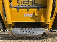 Gehl Model 5240 Skid Loader, 1047 2nd Owner Hours, E Series, Power-A-Tach, 