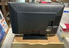 Magnivox 32 in flat screen TV