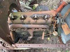 Ford flathead four-cylinder engine(Engine condition unknown )and transmissi