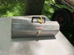 Craftsman tool box w/puller sets