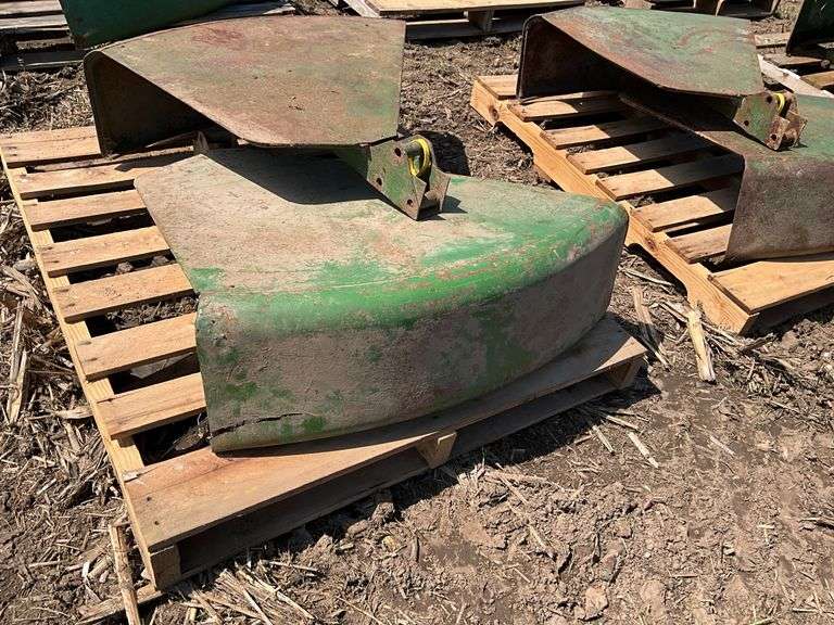 (2) John Deere fenders fits A,B,G models