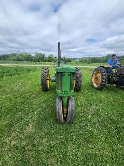 1956 John Deere 520 Tractor, NF, Power Steering, 2 Hyds., PTO, Runs & drive