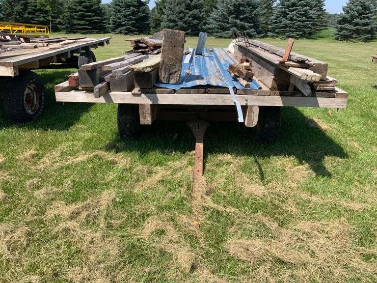 20ft x 8 1/2ft hay rack on JD running gear