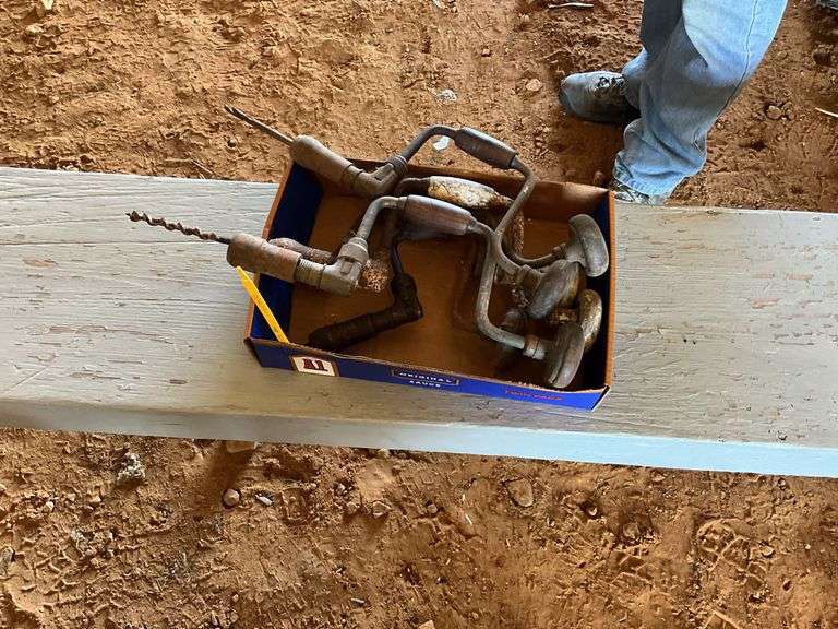 Flat of bit braces