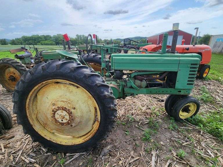 1944 John Deere B Tractor, NF, War Time, Free; runs/needs carb work; 12x38 