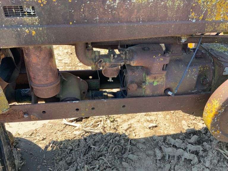 1941 John Deere H, parts tractor

SN#20914