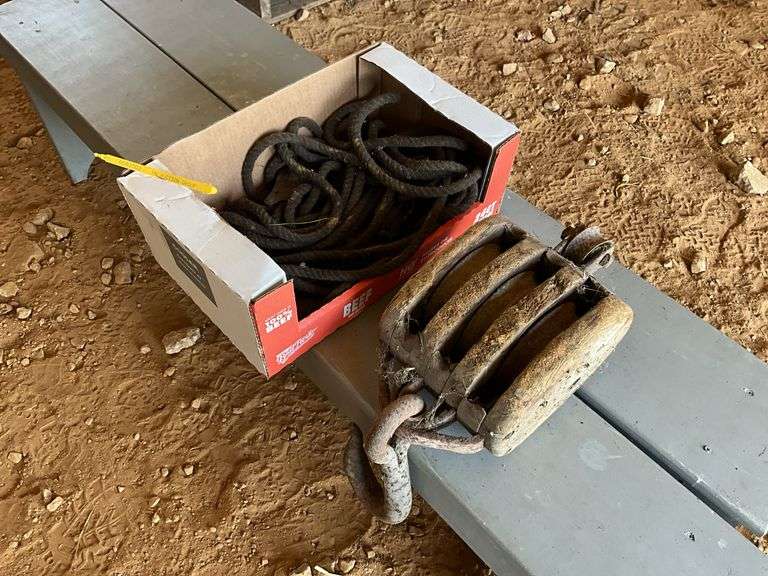 Large 3 groove pulley and rope