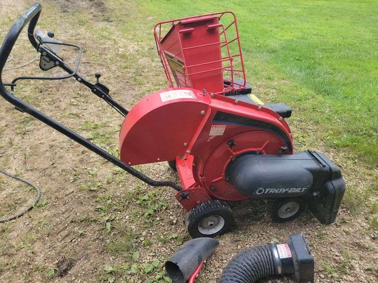 Troy-Built 5Hp Chipper/Vac, Motor is Free