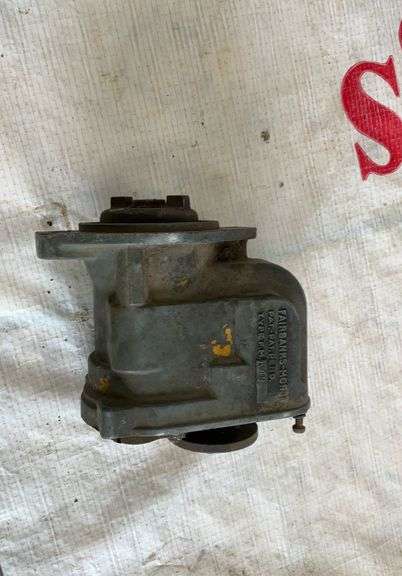Fairbanks-Morse 4 cylinder magneto
