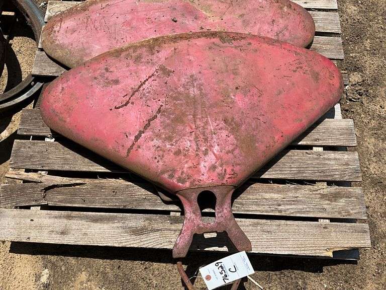 Farmall Clam Fenders