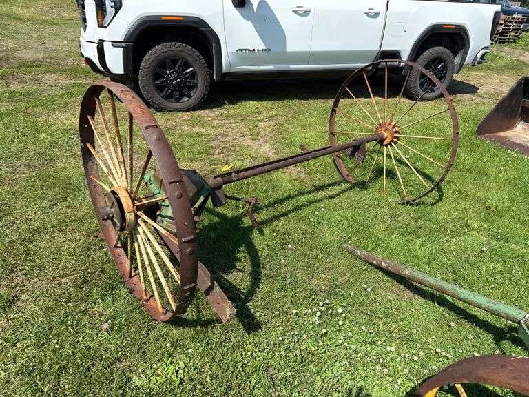 Back axle off steel wheel JD wagon
